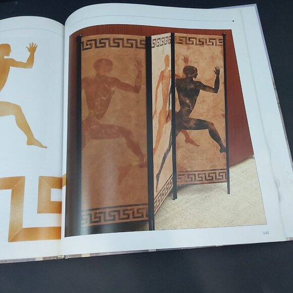 Stenciling on a Grand Scale - Learn Stenciling Techniques to Create Unique Decor - Picture 14 of 16